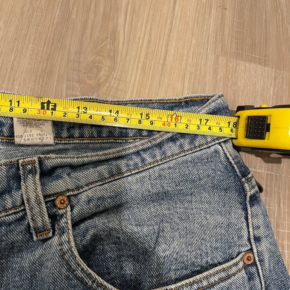 Vintage Levi’s jeans 560 - Picture 4 of 5